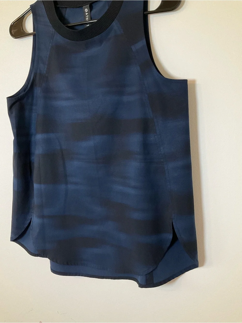 Athleta XS Blue Printed Sleeveless Performance Tank Top
